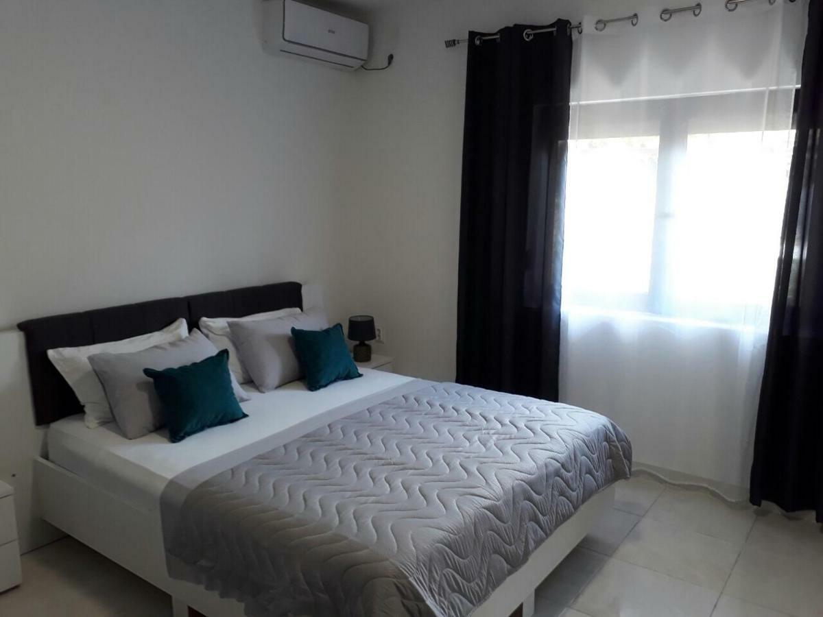 Dionis Apartment Kotor